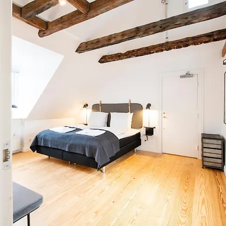 Town Hall Penthouse By Daniel&jacob's Apartment