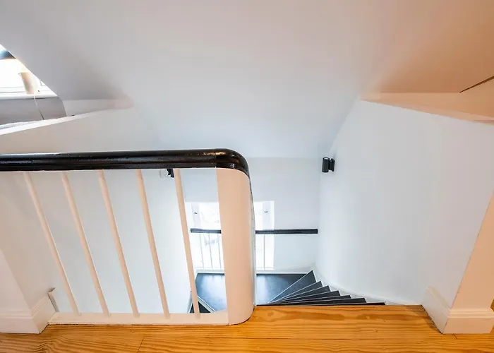 Town Hall Penthouse By Daniel&jacob's *