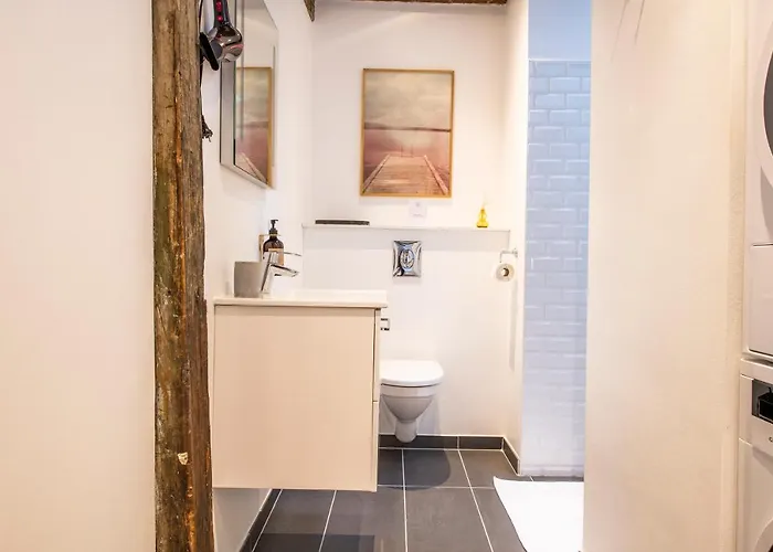 아파트 Town Hall Penthouse By Daniel&jacob's *