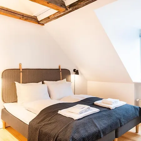 Town Hall Penthouse By Daniel&jacob's *